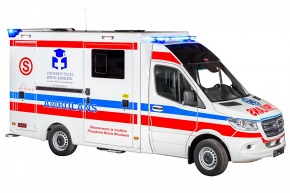 Innowacja w medycynie ratunkowej – Nowy ambulans kontenerowy z przejściem WAS 500